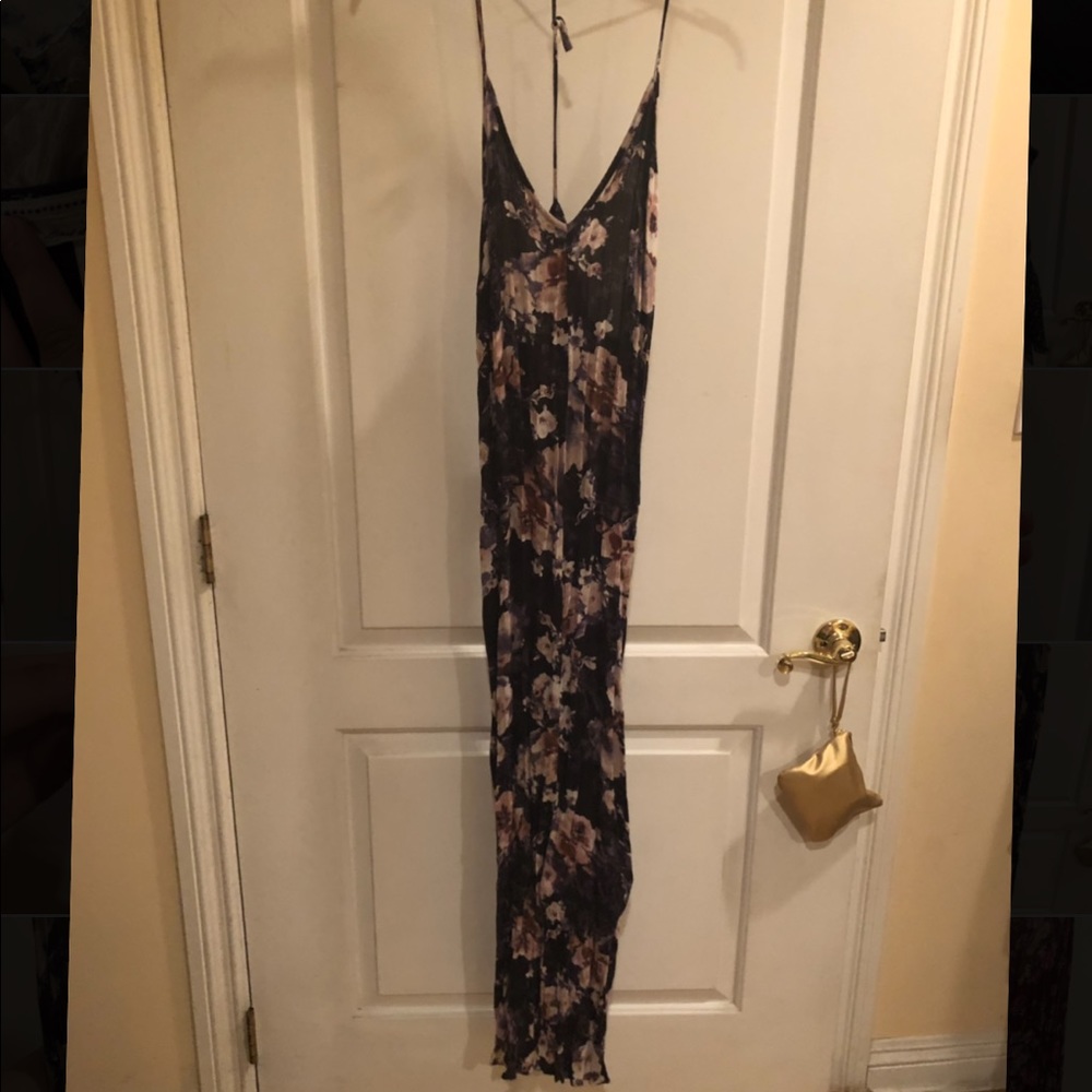 URBAN OUTFITTERS MAXI DRESS
